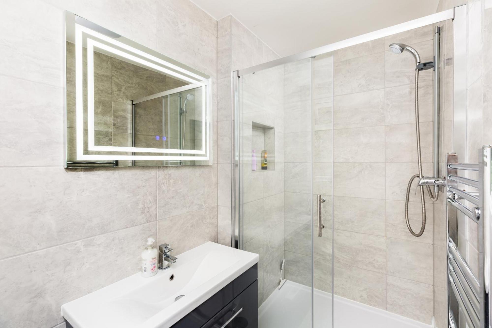 1-Bedroom Apartment In Leamington Spa With Free Parking Exterior foto