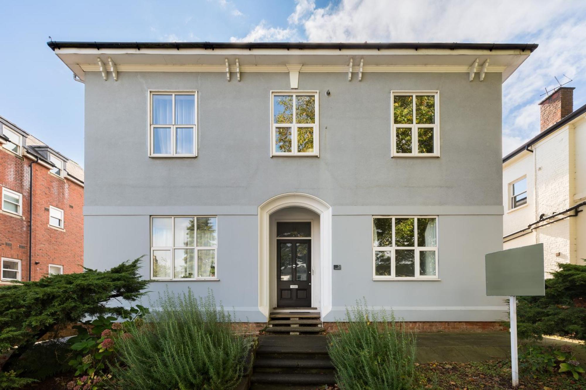 1-Bedroom Apartment In Leamington Spa With Free Parking Exterior foto